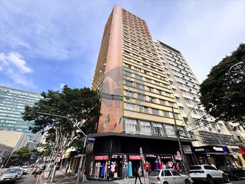Conjunto Comercial para locacao no Centro em Curitiba com 38m² por R$ 812,50