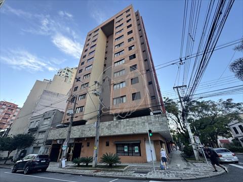 Apartamento para locacao no Centro em Curitiba com 41,3m² por R$ 2.875,00