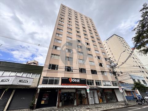 Apartamento para locacao no Centro em Curitiba com 48m² por R$ 2.000,00