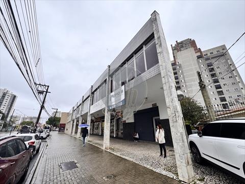 Conjunto Comercial para locacao no Novo Mundo em Curitiba com 30,5m² por R$ 1.562,50