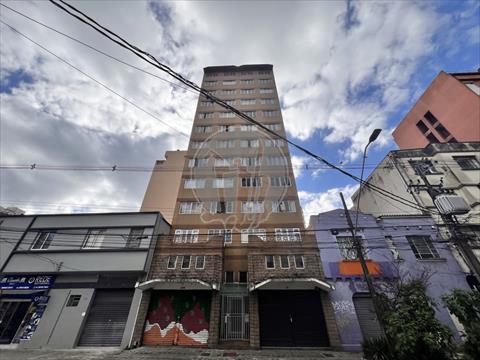 Apartamento para locacao no Centro em Curitiba com 37,5m² por R$ 1.625,00