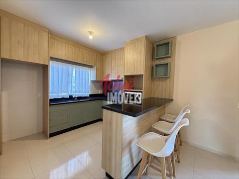 Sobrado Geminado para locacao no Paranaguamirim em Joinville com 0m² por R$ 2.350,00