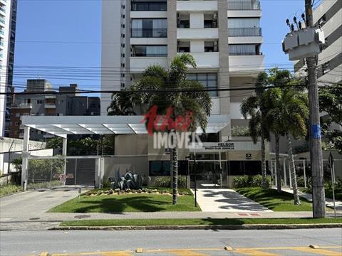 Apartamento para locacao no Centro em Joinville com 191,8m² por R$ 5.500,00