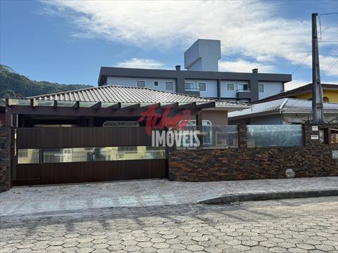 Casa para venda no Iririu em Joinville com 0m² por R$ 940.000,00
