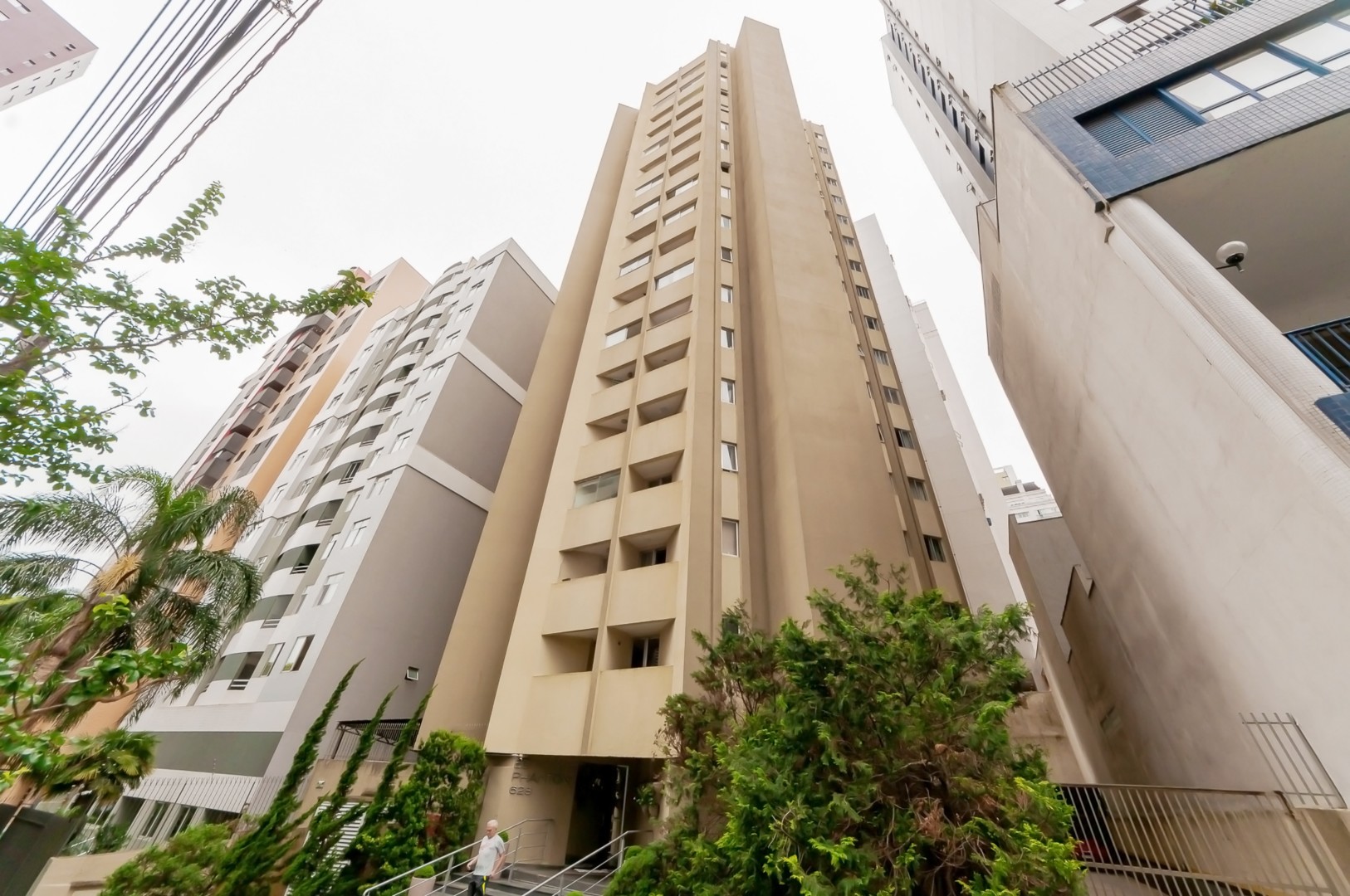 Apartamento para locacao no Bigorrilho em Curitiba com 37,1m² por R$ 2.000,00