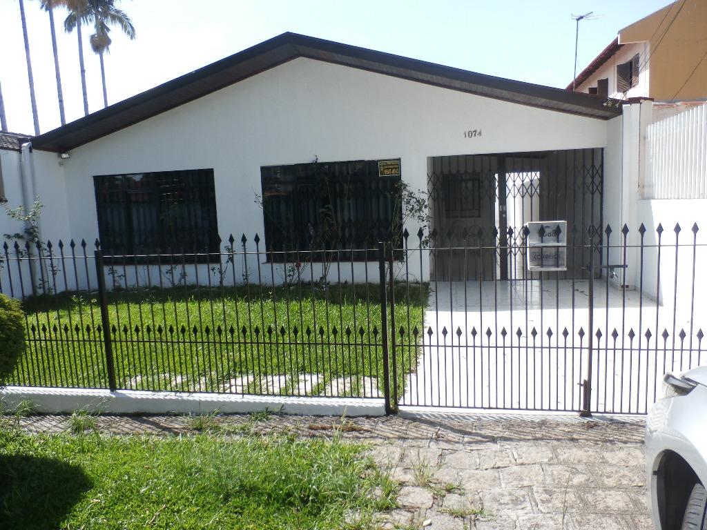 Residência para locacao no Jardim Social em Curitiba com 145,6m² por R$ 3.750,00