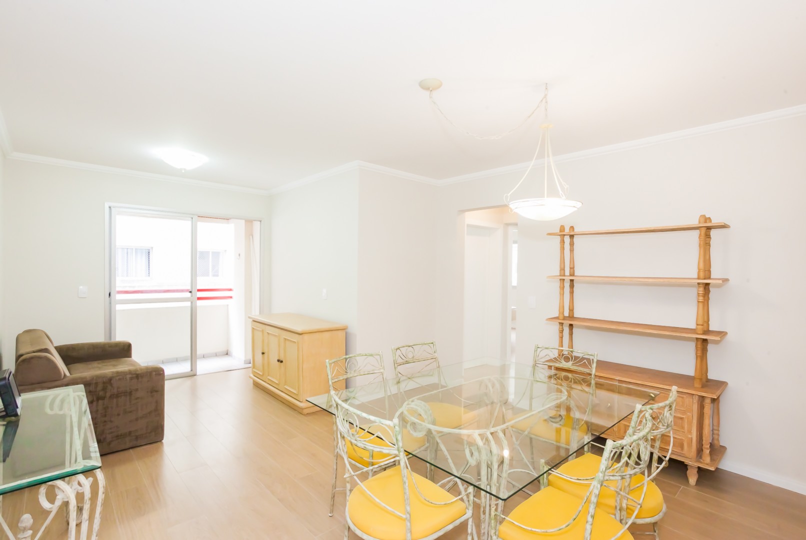 Apartamento para locacao no Cabral em Curitiba com 117m² por R$ 4.375,00