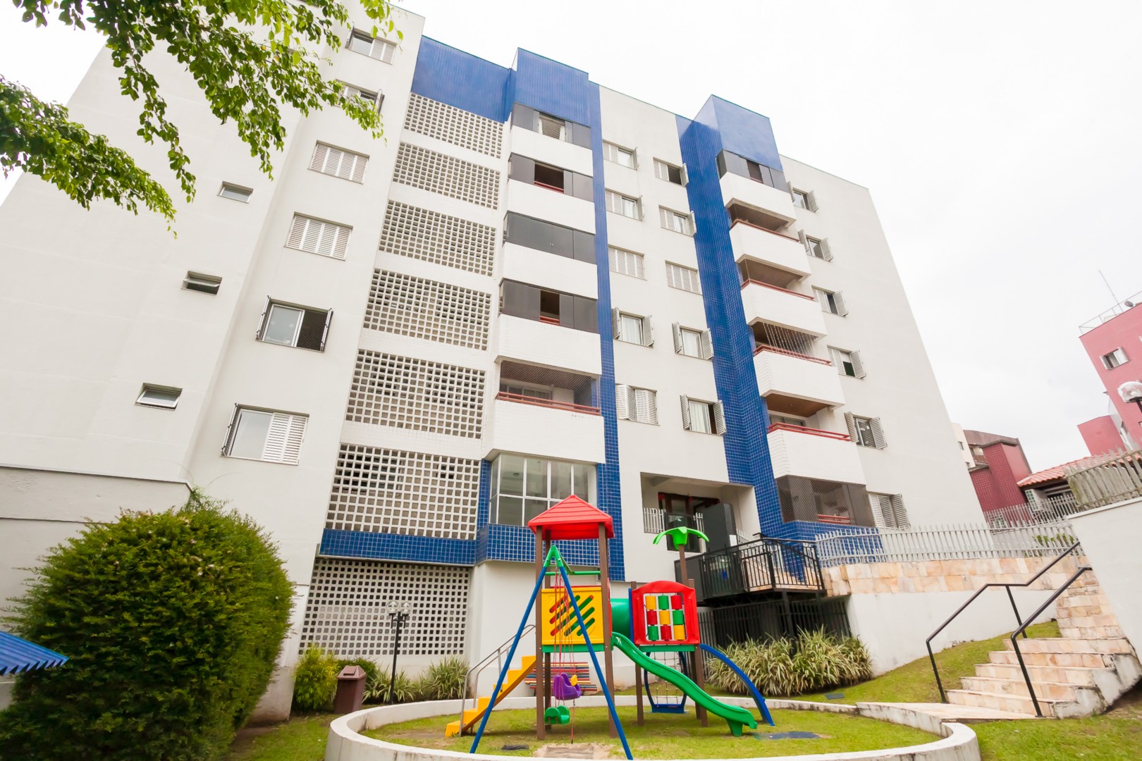Apartamento para locacao no Cabral em Curitiba com 117m² por R$ 4.000,00