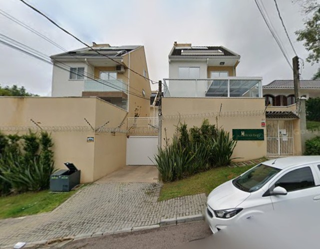 Sobrado para locacao no Sao Lourenco em Curitiba com 223,7m² por R$ 5.125,00