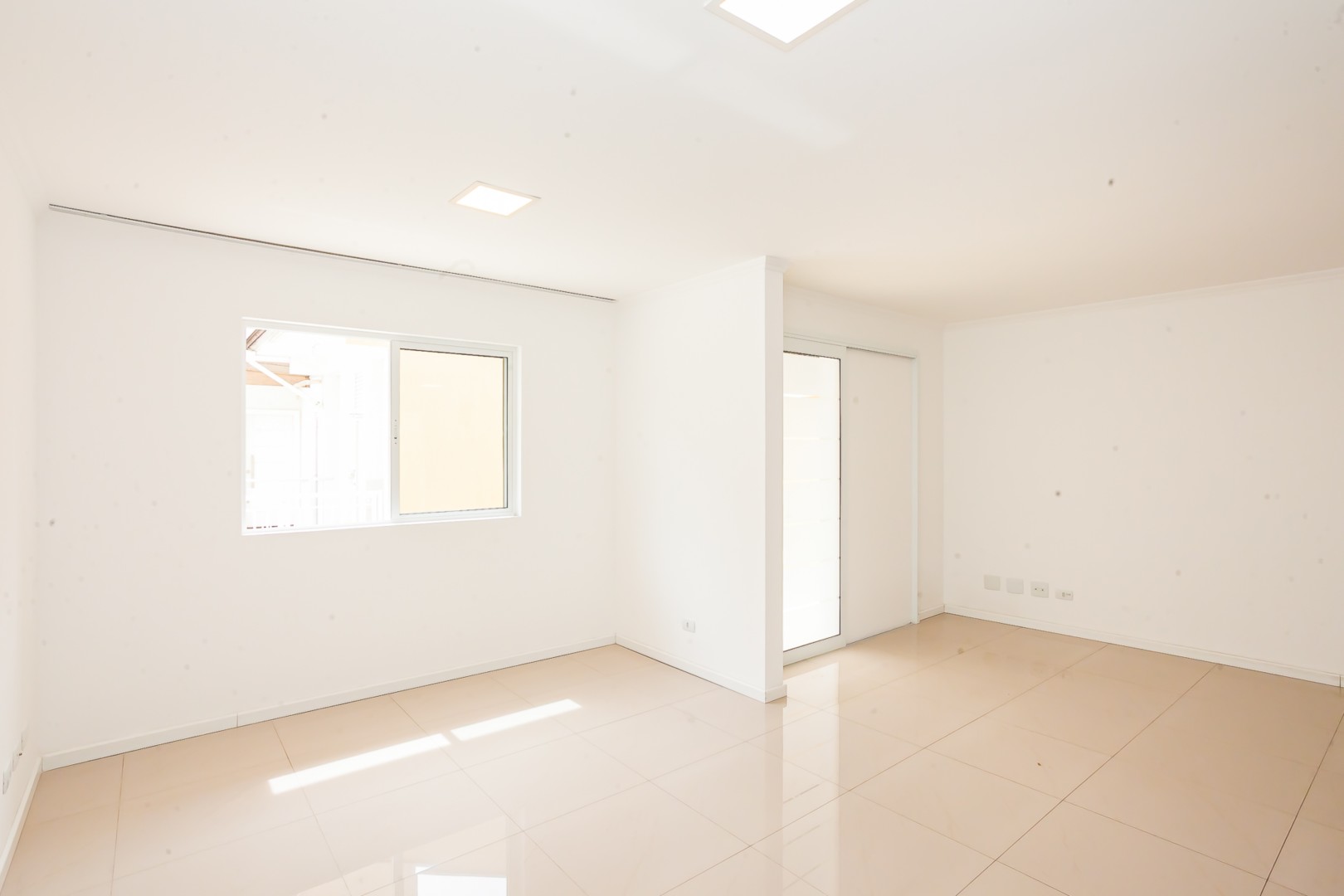 Casa para alugar em Sao Lourenco, Curitiba — Portal Chave Fácil