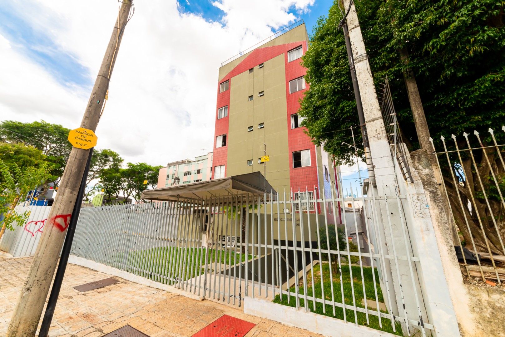 Apartamento para locacao no Jardim Botanico em Curitiba com 35,51m² por R$ 1.750,00