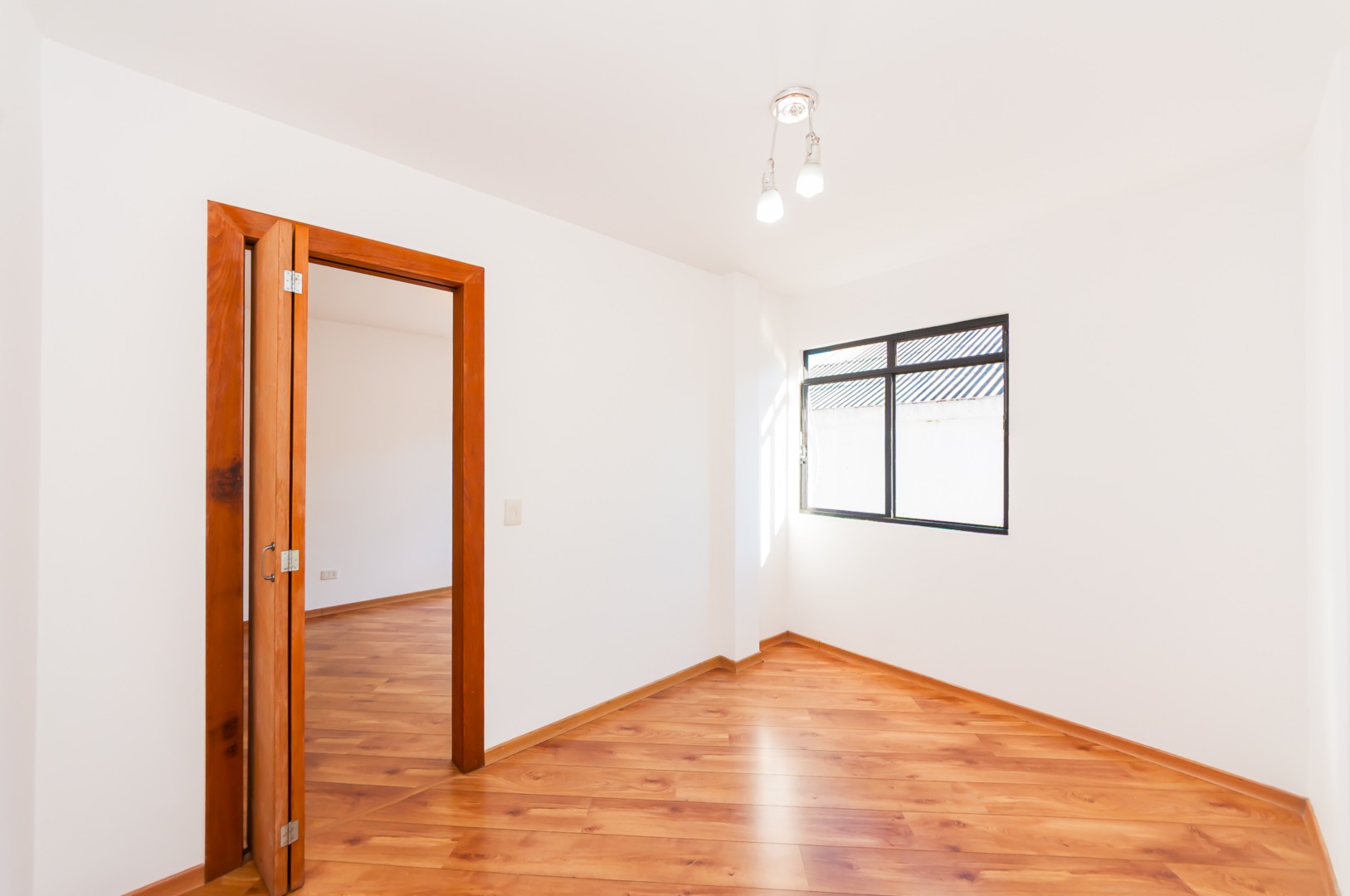 Apartamento para alugar em Reboucas, Curitiba — Portal Chave Fácil