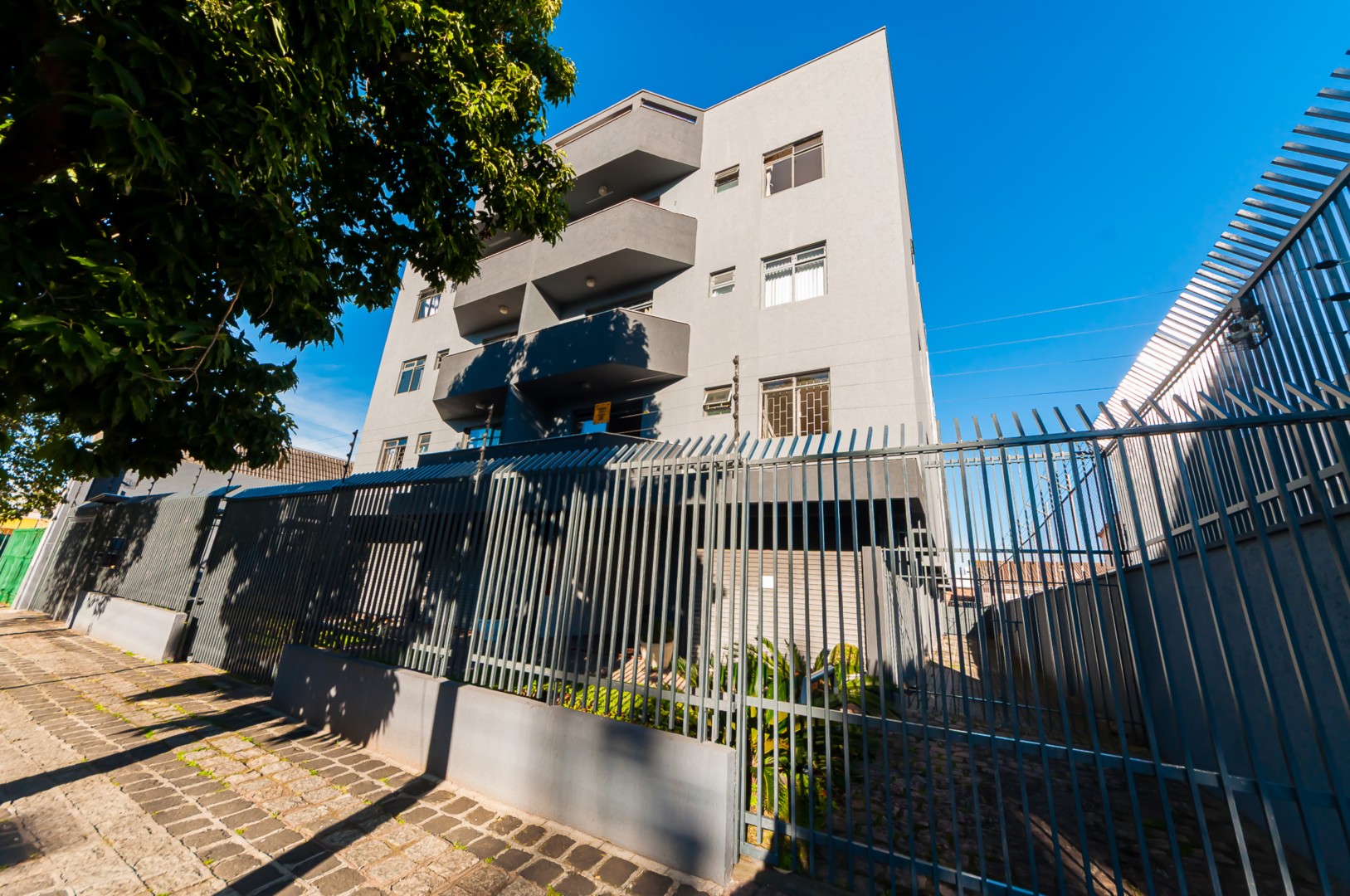 Apartamento para alugar em Reboucas, Curitiba — Portal Chave Fácil
