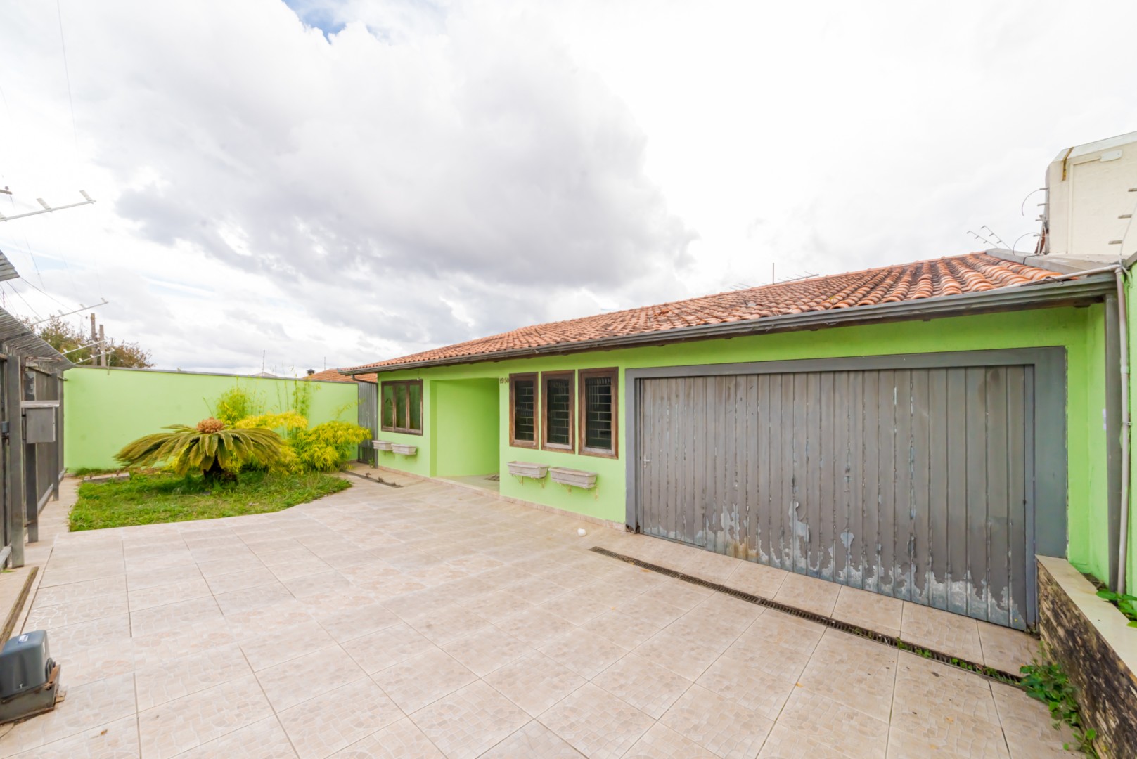 Residência para locacao no Cajuru em Curitiba com 90,4m² por R$ 7.500,00