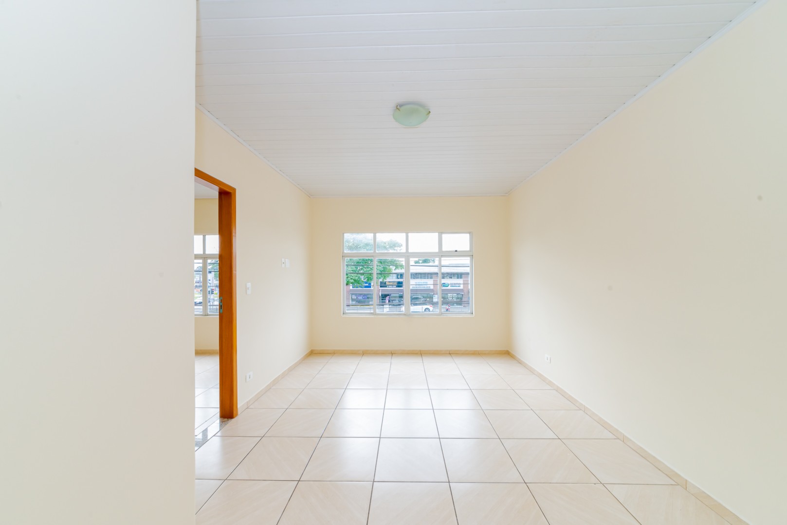Apartamento para locacao no Boqueirao em Curitiba com 0m² por R$ 1.500,00
