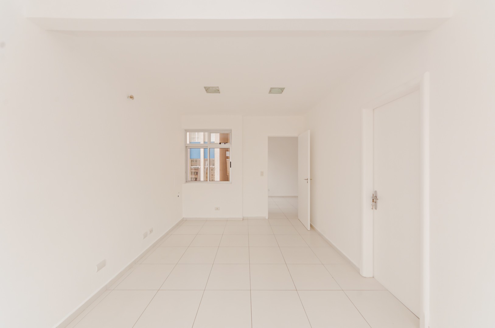 Sala/Conjunto Comercial para alugar em Centro, Curitiba — Portal Chave Fácil