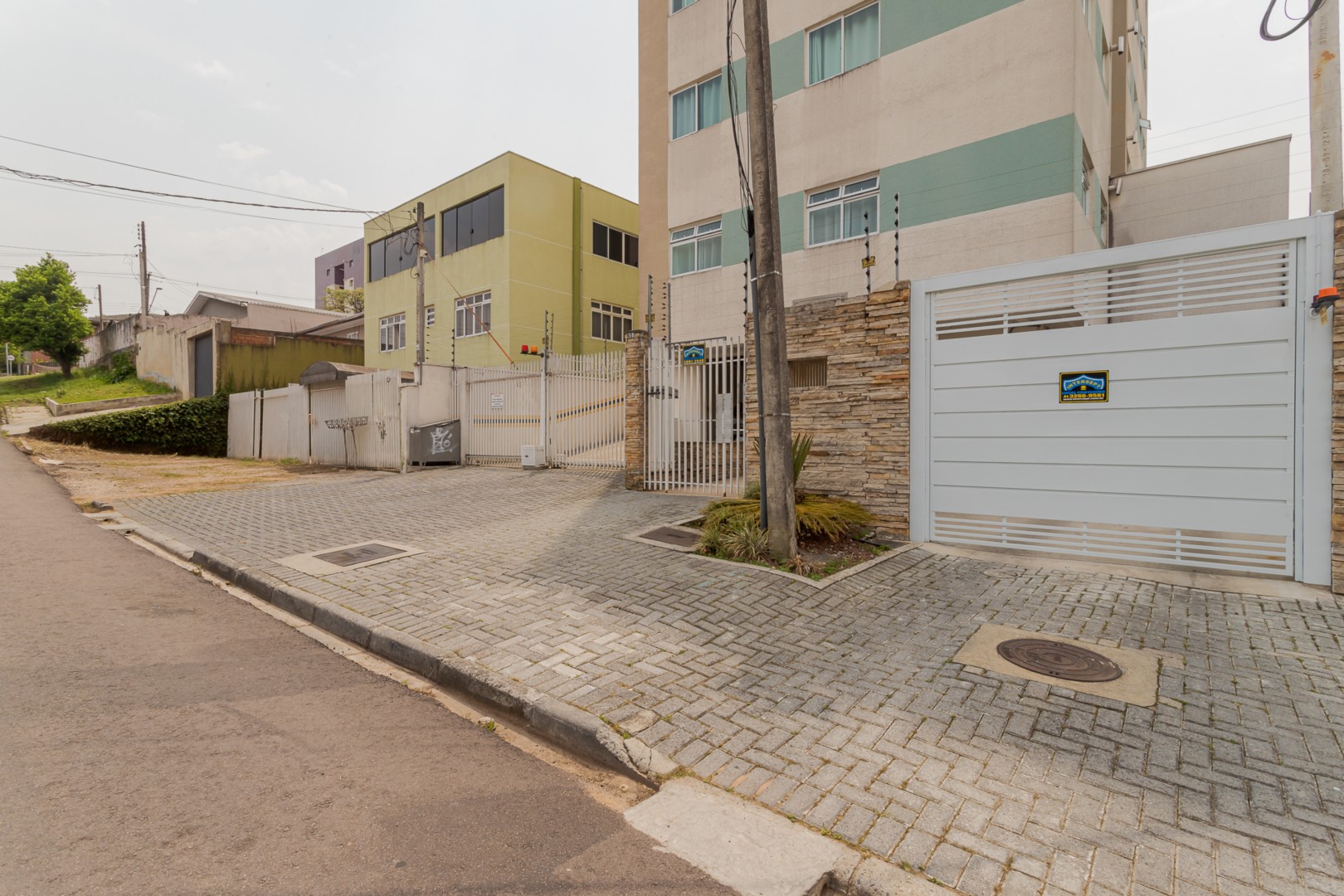 Apartamento para locacao no Santa Candida em Curitiba com 65,15m² por R$ 2.500,00