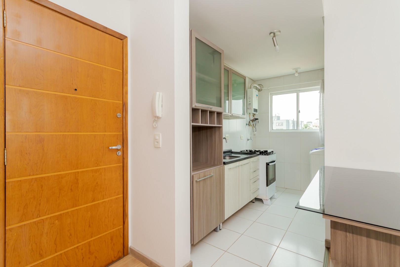 Apartamento para locacao no Santa Candida em Curitiba com 65,15m² por R$ 2.500,00