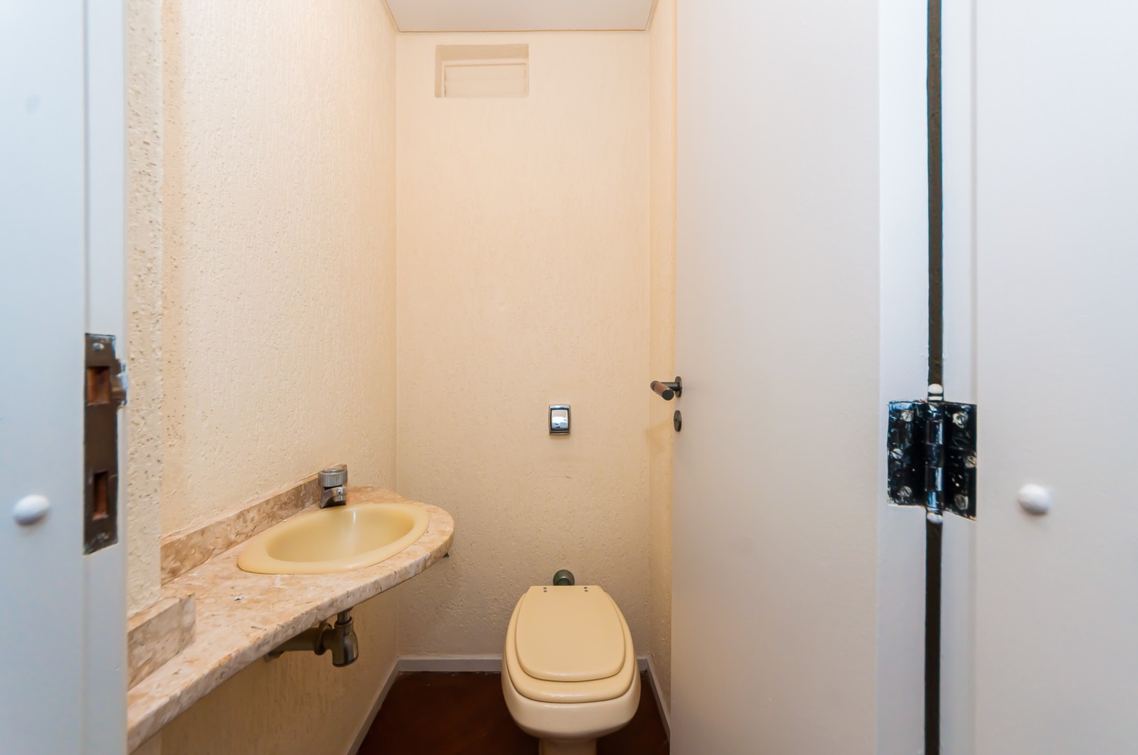 Apartamento para alugar em Juveve, Curitiba — MAFI ADMINISTRADORA DE IMOVEIS LTDA