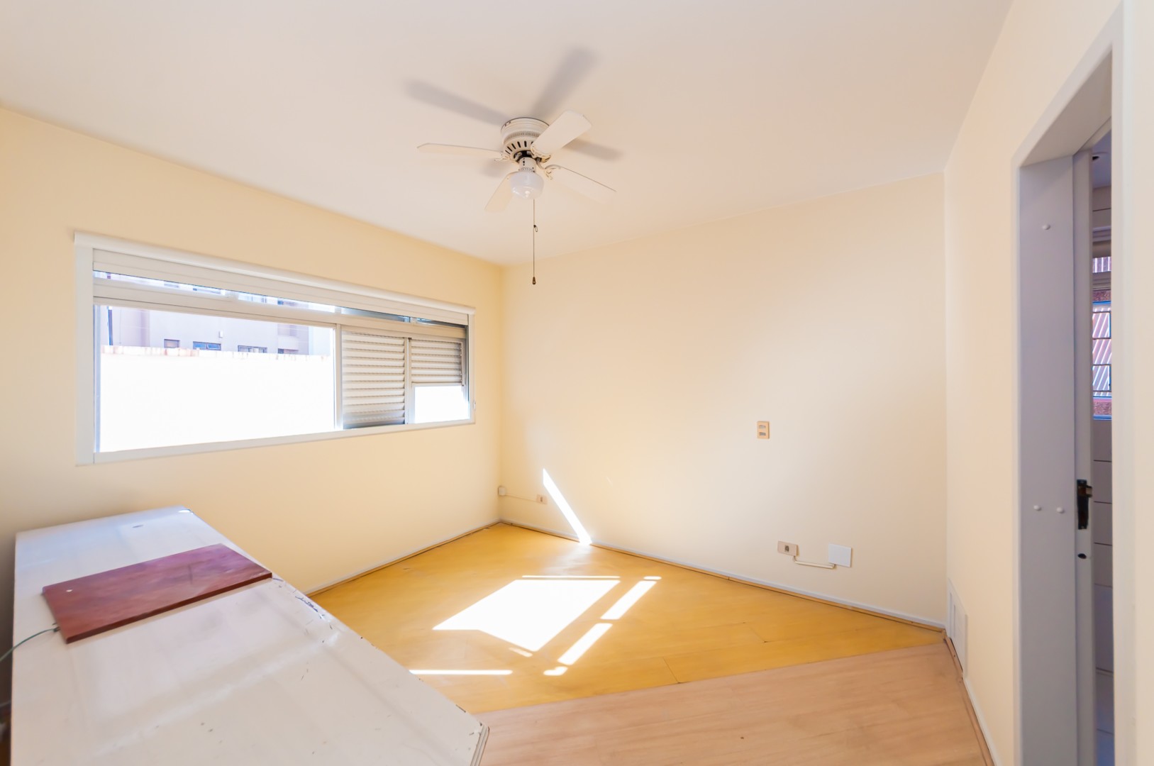Apartamento para alugar em Juveve, Curitiba — MAFI ADMINISTRADORA DE IMOVEIS LTDA