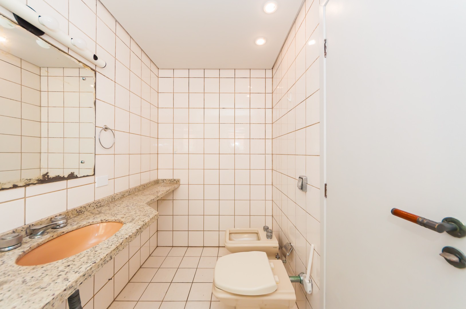 Apartamento para alugar em Juveve, Curitiba — MAFI ADMINISTRADORA DE IMOVEIS LTDA