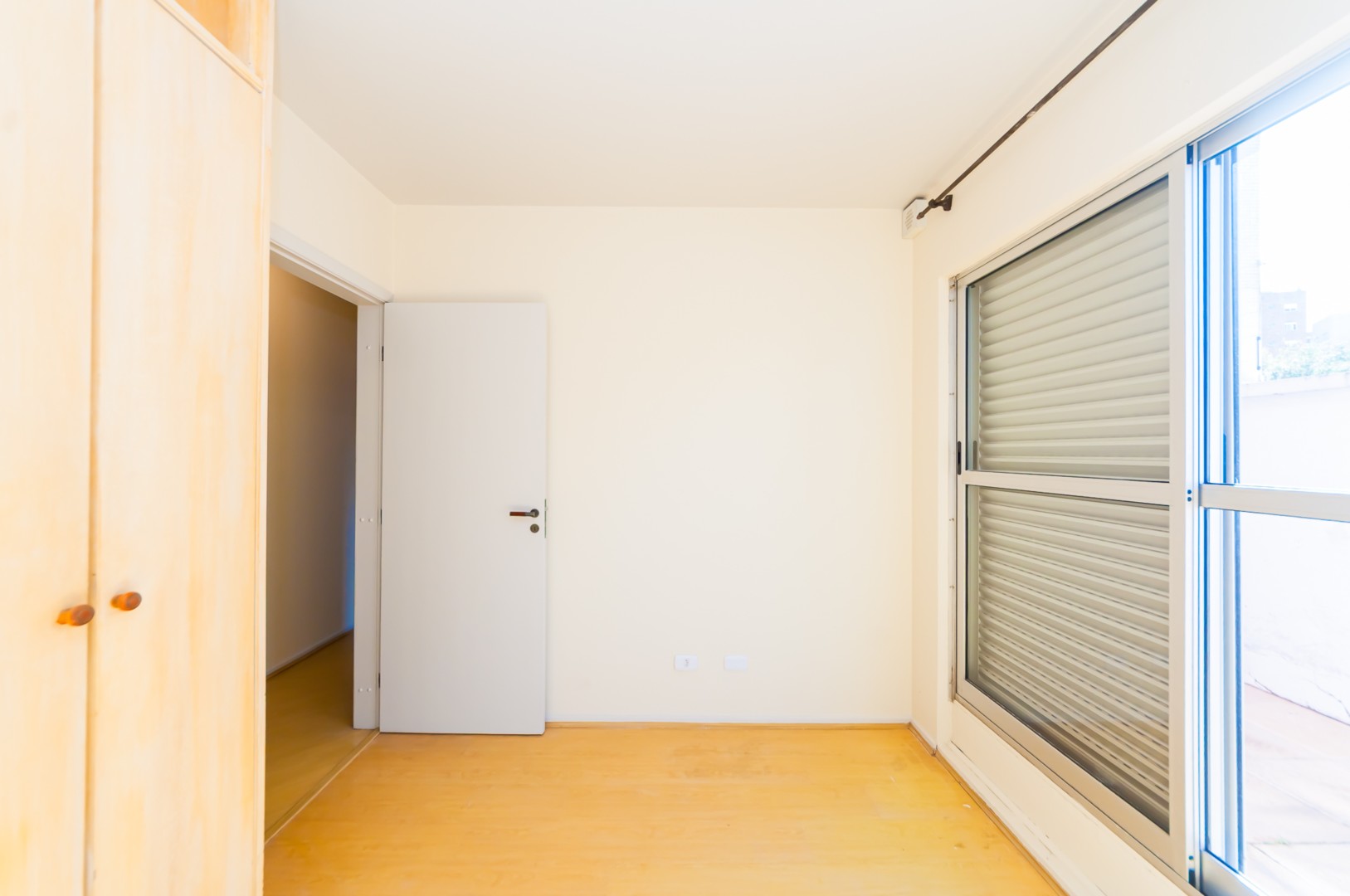 Apartamento para alugar em Juveve, Curitiba — MAFI ADMINISTRADORA DE IMOVEIS LTDA