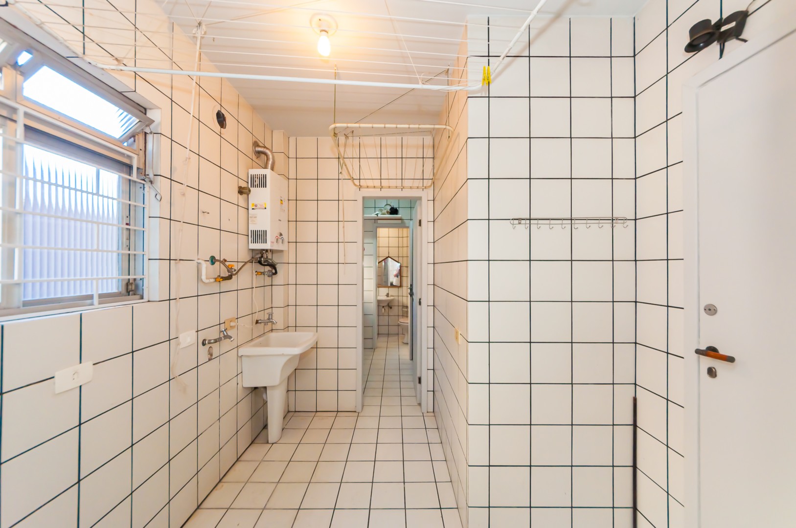 Apartamento para alugar em Juveve, Curitiba — MAFI ADMINISTRADORA DE IMOVEIS LTDA