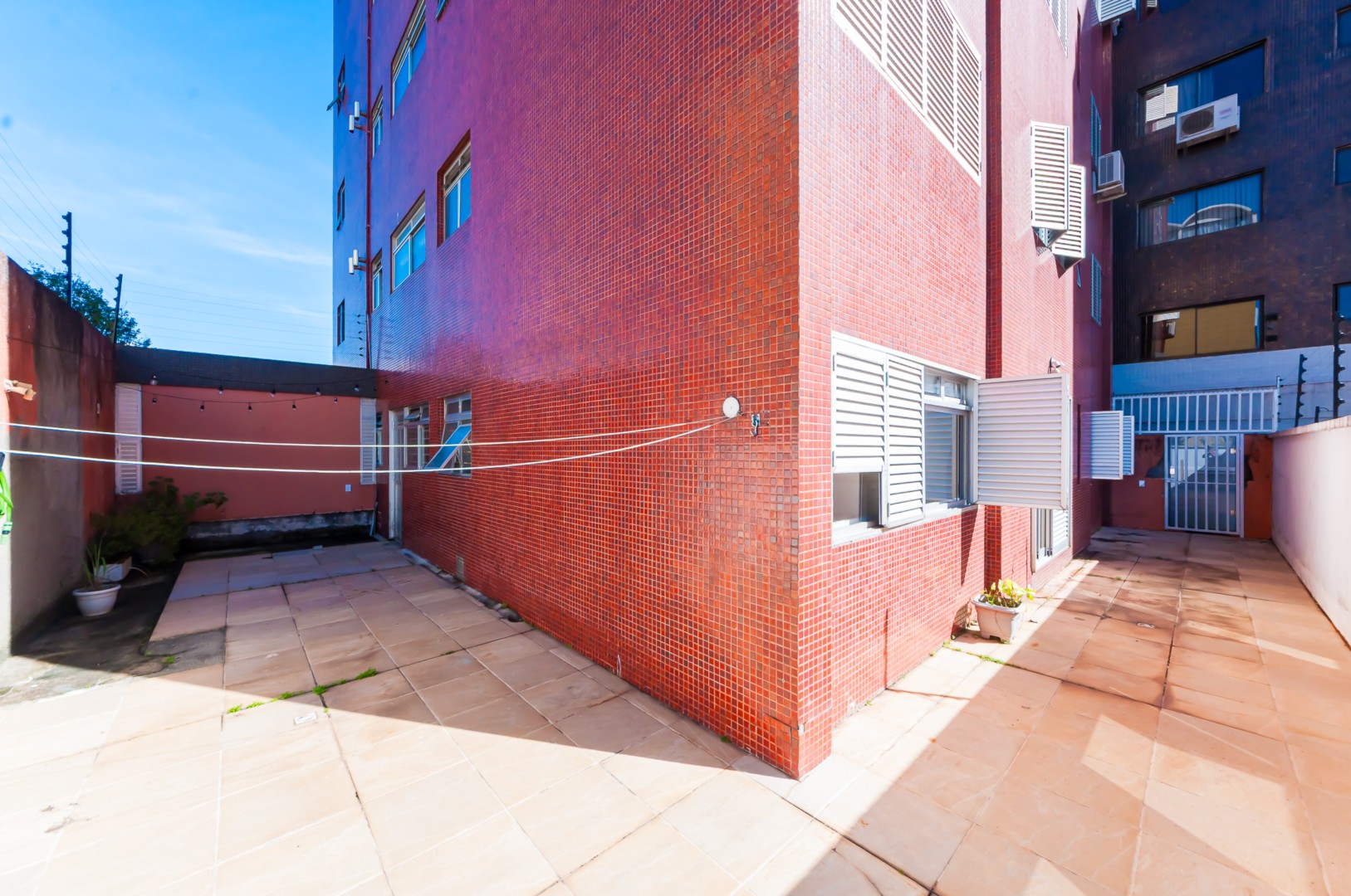 Apartamento para alugar em Juveve, Curitiba — MAFI ADMINISTRADORA DE IMOVEIS LTDA