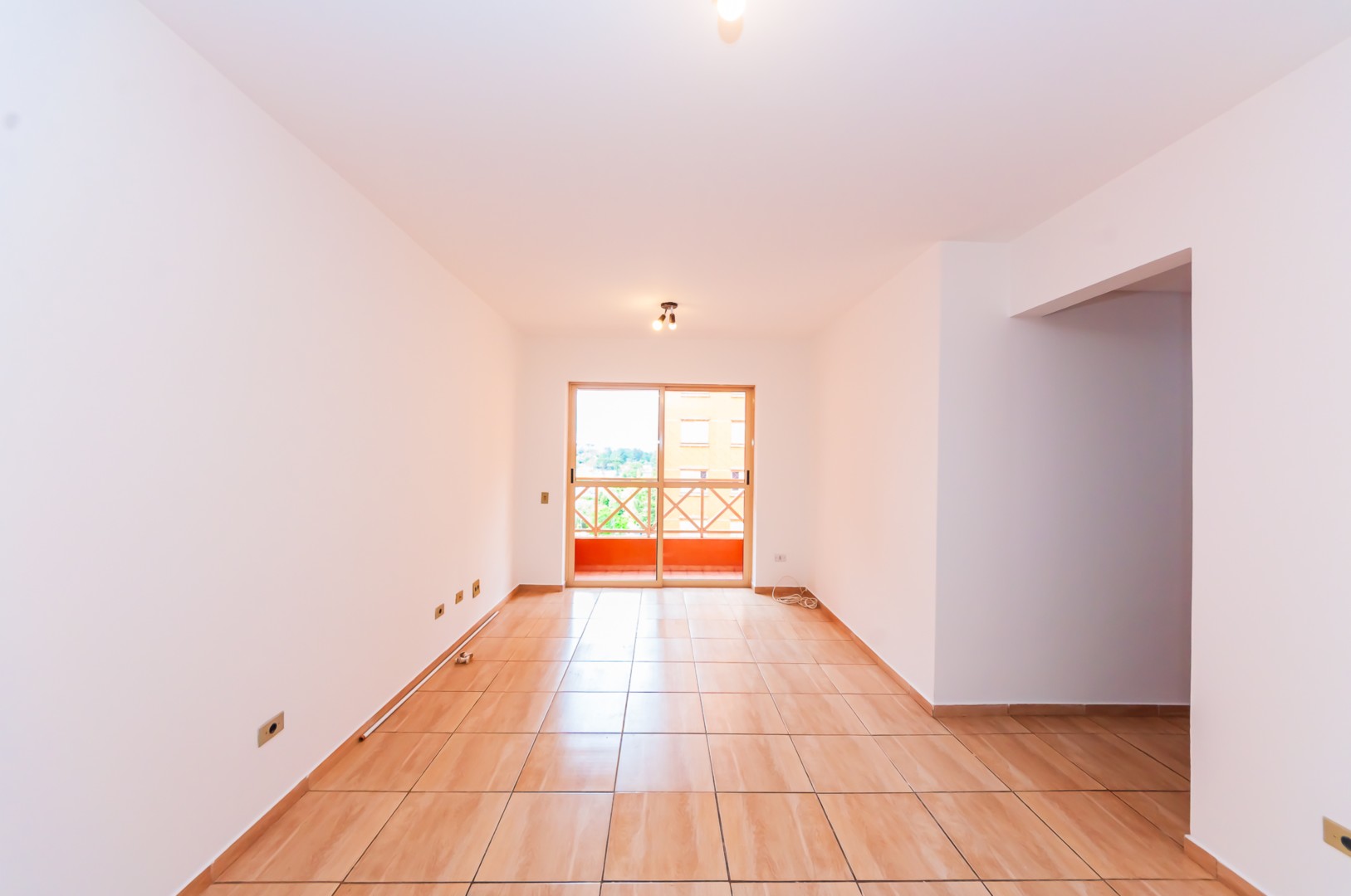 Apartamento para locacao no Ahu em Curitiba com 130m² por R$ 3.375,00