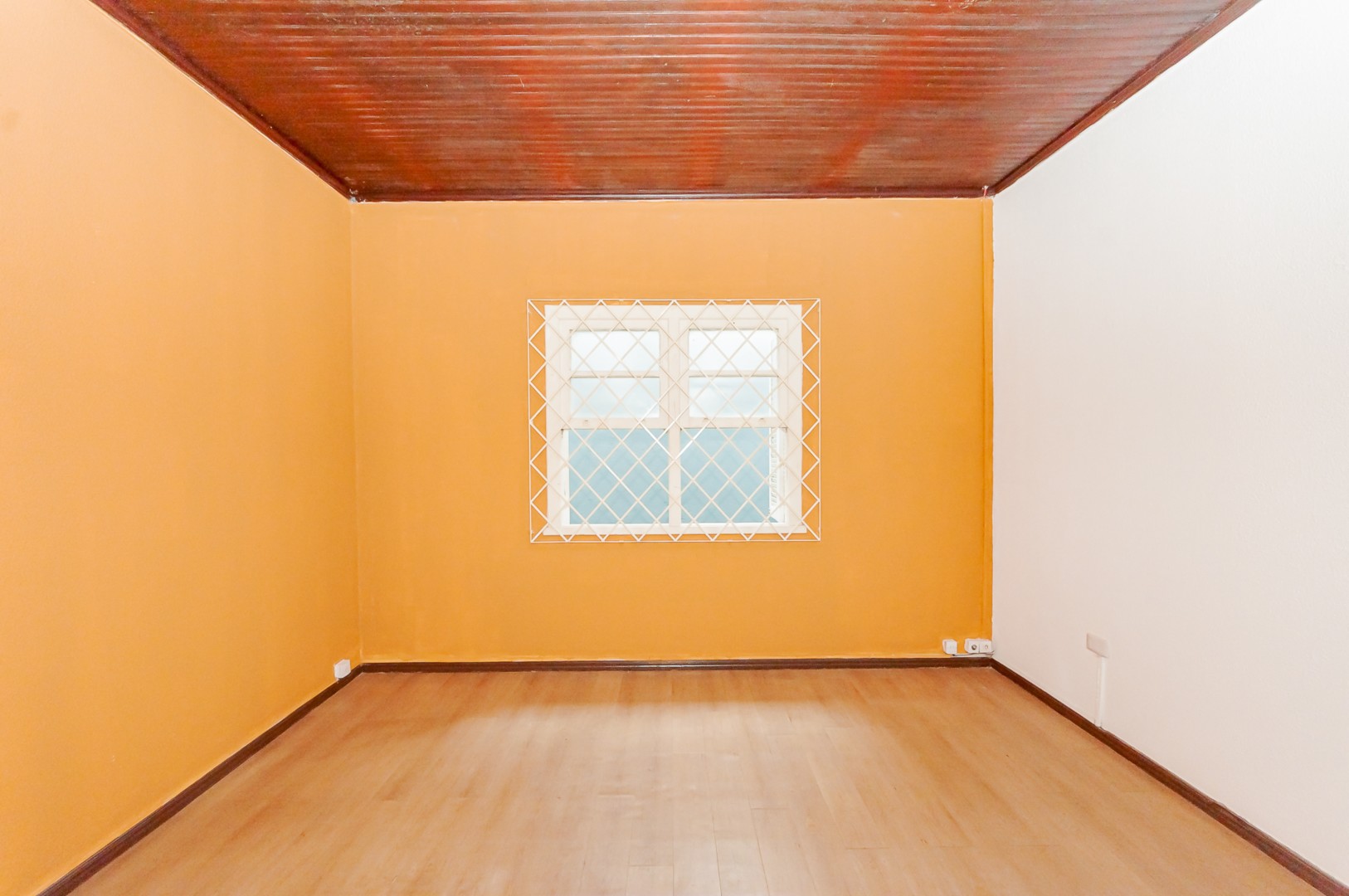Comercial para alugar em Sao Francisco, Curitiba — Kondor Imóveis: Imobiliária em Curitiba | Uma imobiliária pra você