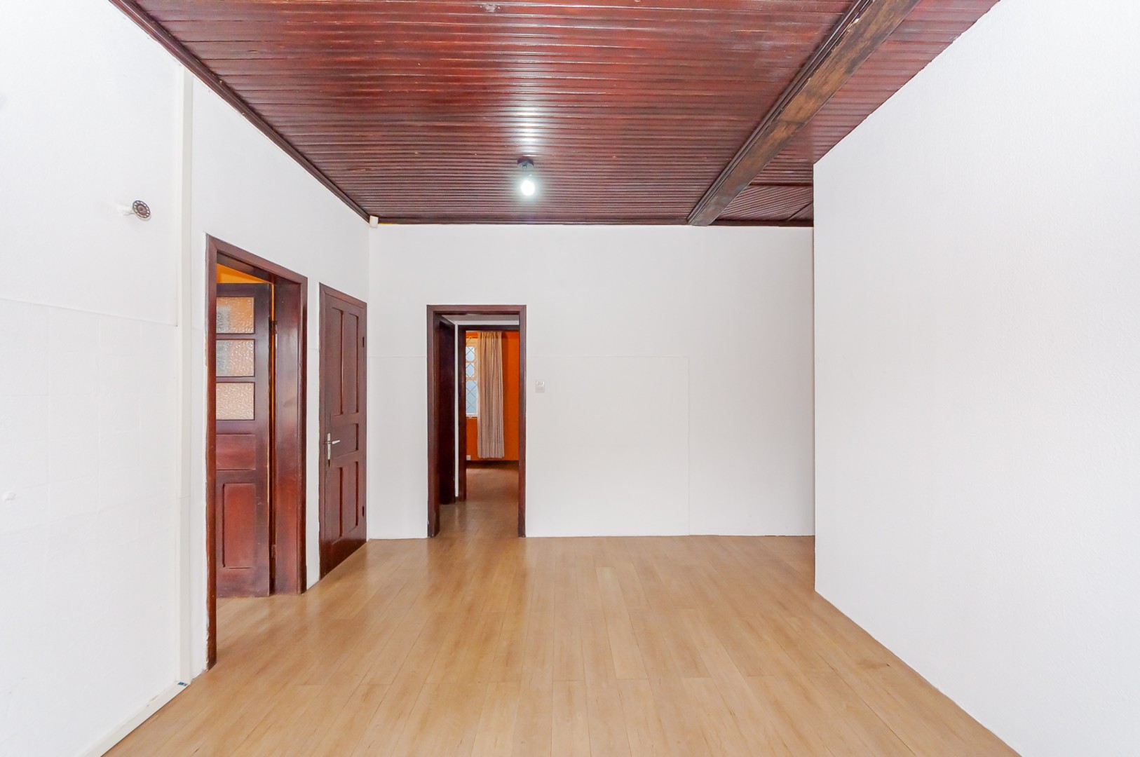 Comercial para alugar em Sao Francisco, Curitiba — Kondor Imóveis: Imobiliária em Curitiba | Uma imobiliária pra você