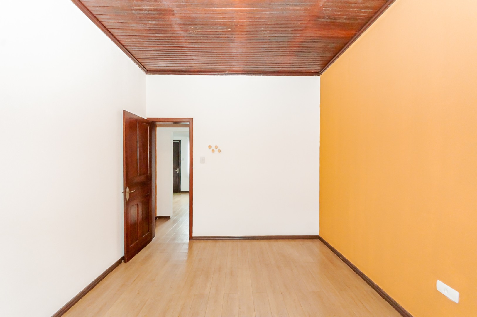 Comercial para alugar em Sao Francisco, Curitiba — Kondor Imóveis: Imobiliária em Curitiba | Uma imobiliária pra você