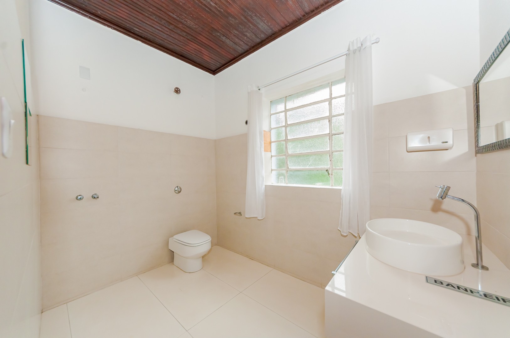Comercial para alugar em Sao Francisco, Curitiba — Kondor Imóveis: Imobiliária em Curitiba | Uma imobiliária pra você