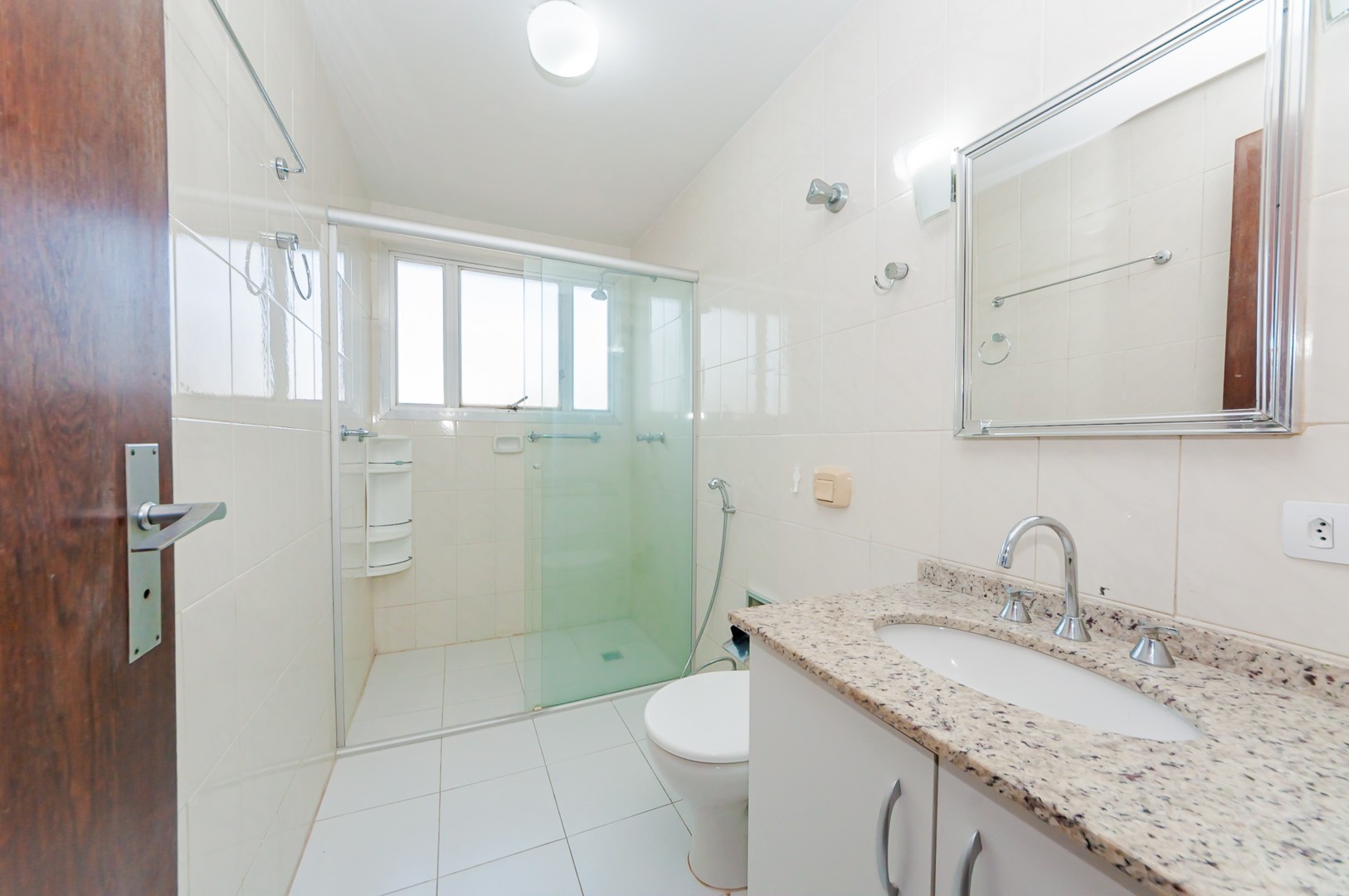 Apartamento para alugar em Sao Francisco, Curitiba — Portal Chave Fácil