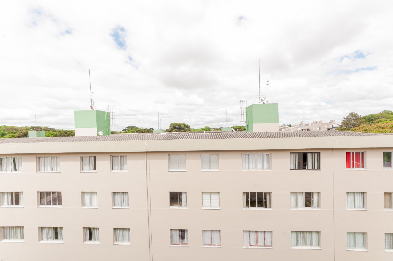 Apartamento para locacao no Campo Comprido em Curitiba com 68,1m² por R$ 2.187,50