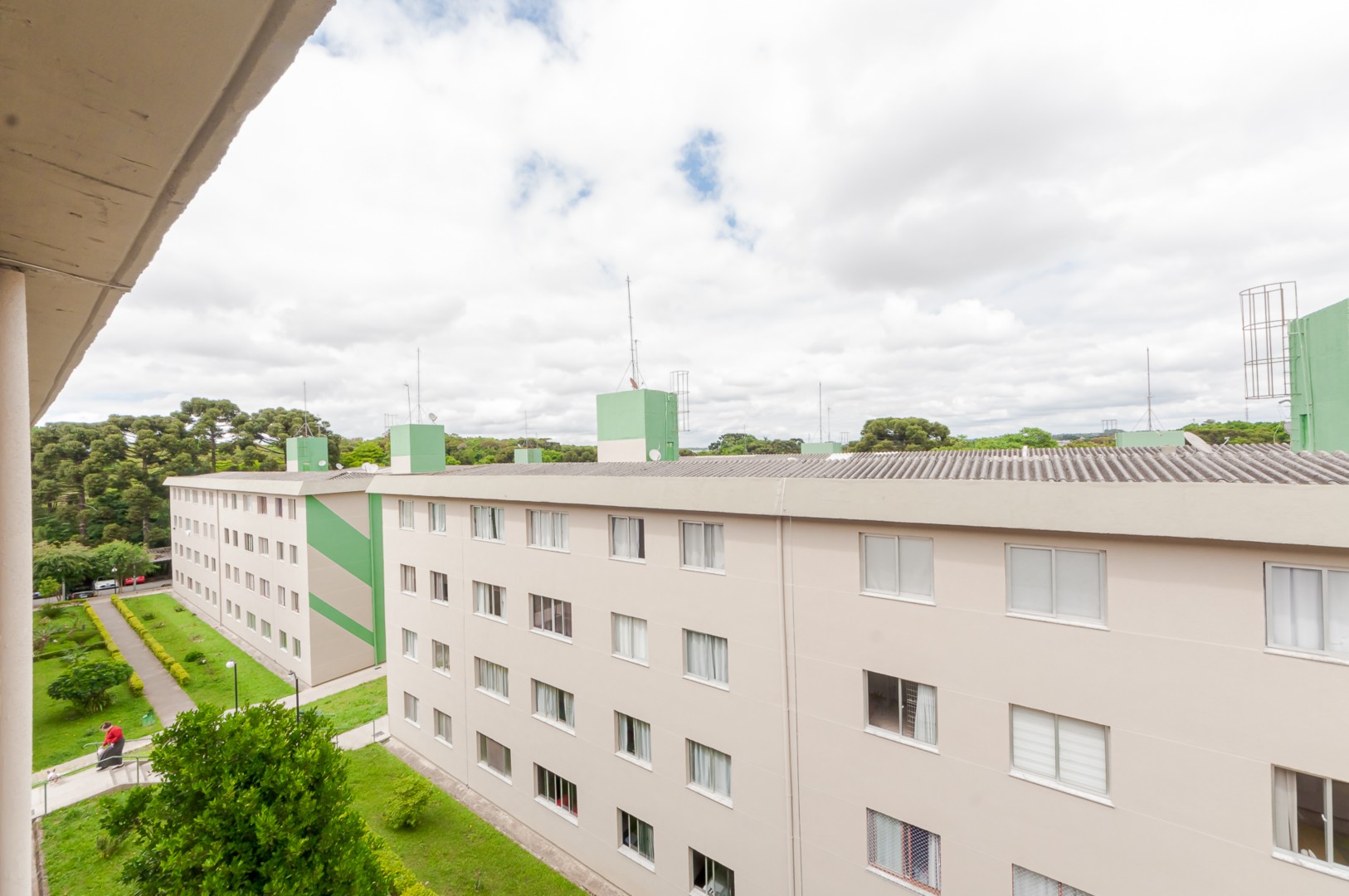 Apartamento para locacao no Campo Comprido em Curitiba com 68,1m² por R$ 2.187,50