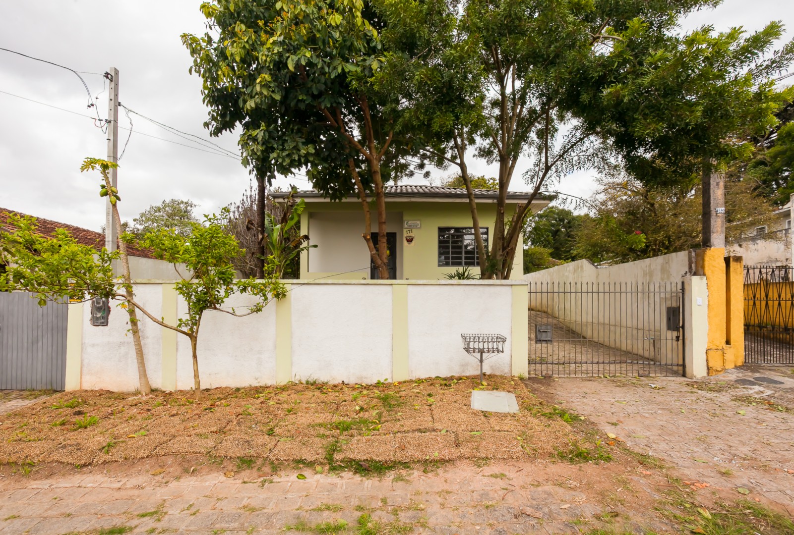 Residência para locacao no Sao Lourenco em Curitiba com 92m² por R$ 3.625,00