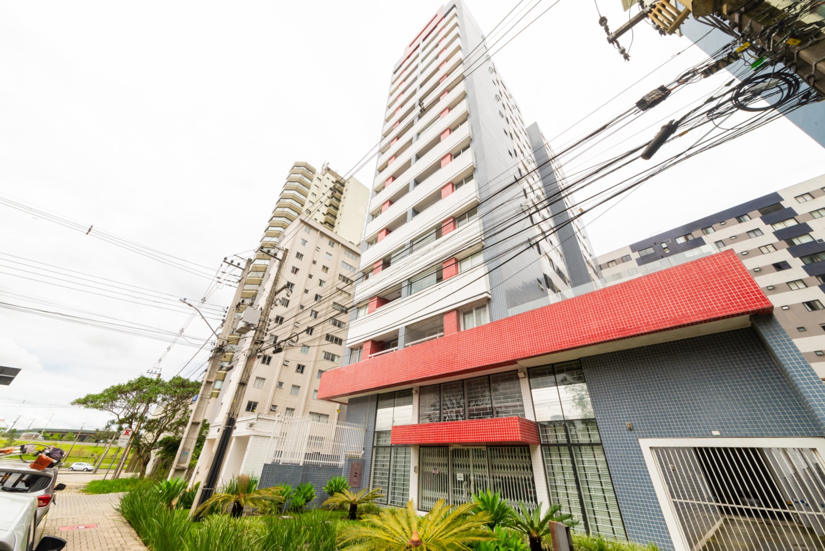 Apartamento para locacao no Cristo Rei em Curitiba com 36,74m² por R$ 2.000,00
