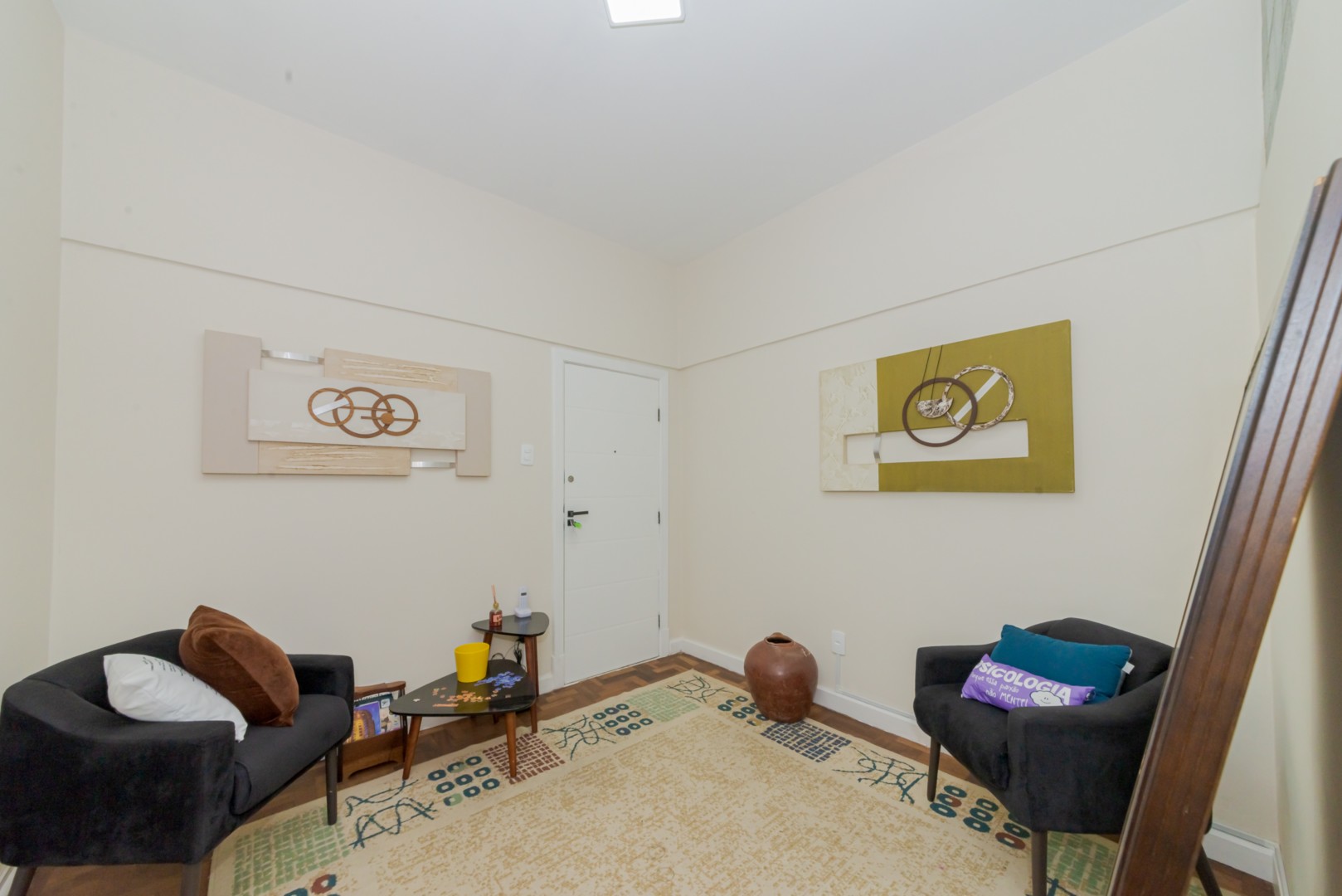 Conjunto Comercial para locacao no Centro em Curitiba com 0m² por R$ 1.375,00