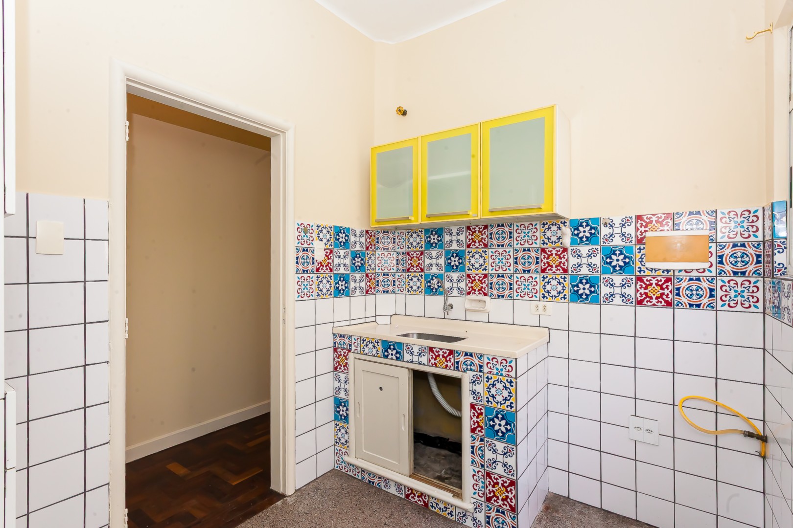 Apartamento para alugar em Centro, Curitiba — Portal Chave Fácil