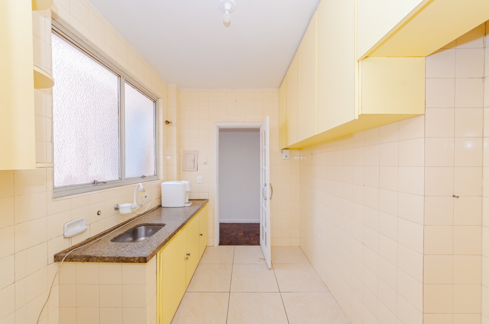 Apartamento para locacao no Agua Verde em Curitiba com 104,67m² por R$ 3.375,00