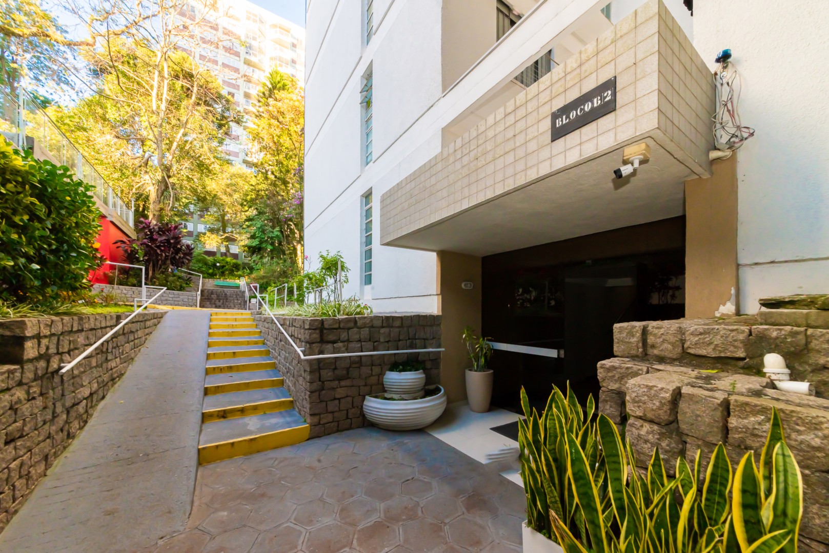 Apartamento para locacao no Juveve em Curitiba com 92,2m² por R$ 3.375,00