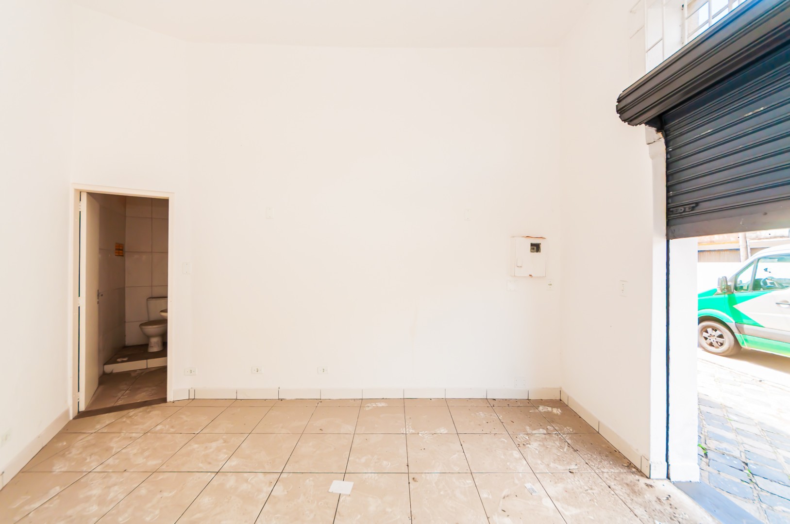 Loja para locacao no Centro em Curitiba com 20m² por R$ 812,50