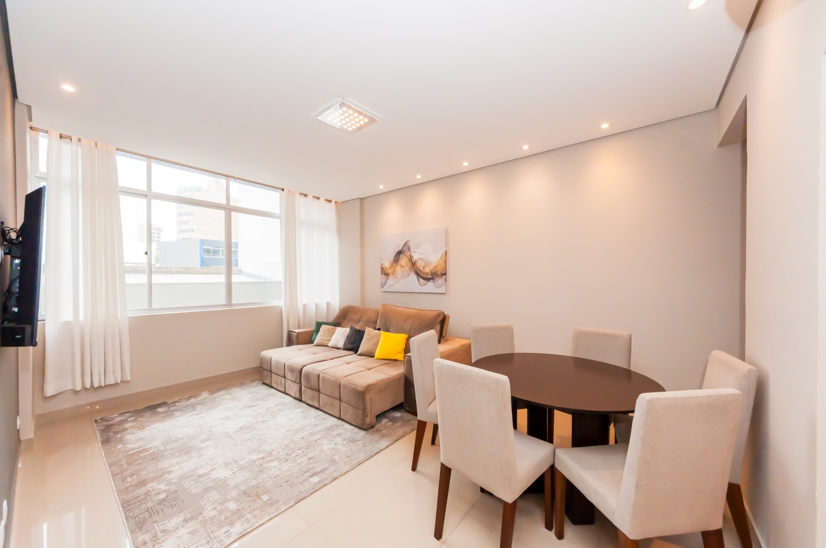Apartamento para venda no Centro em Curitiba com 91,9m² por R$ 430.000,00
