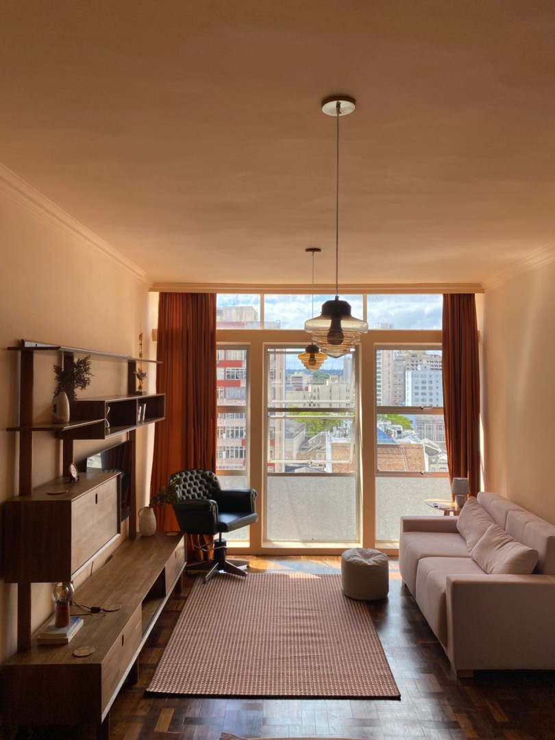 Apartamento para locacao no Centro em Curitiba com 67,99m² por R$ 4.125,00