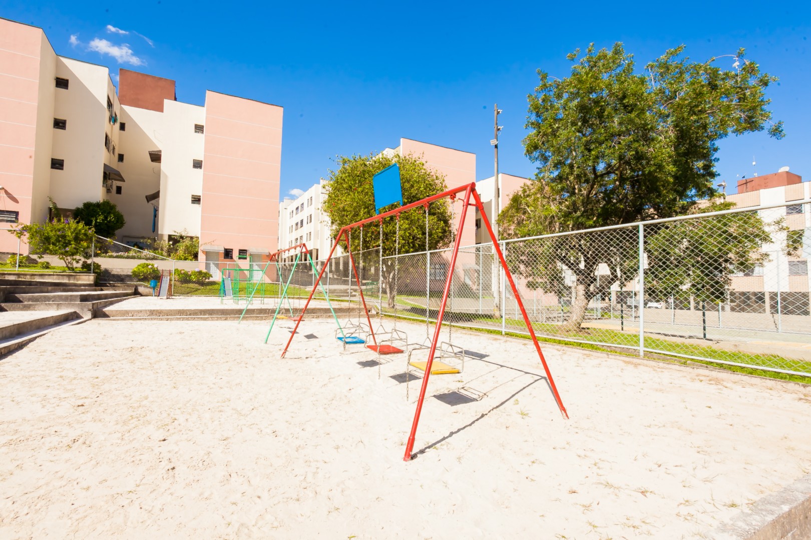 Apartamento para venda no Bacacheri em Curitiba com 94,7m² por R$ 430.000,00