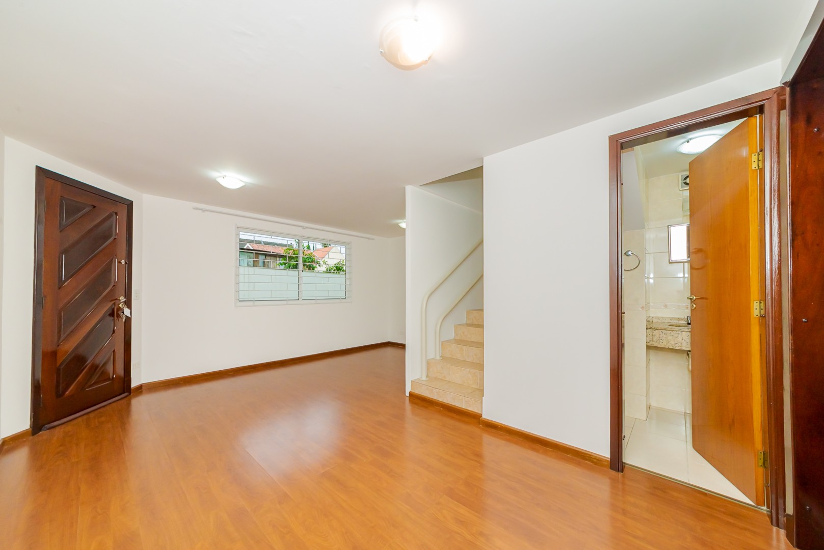 Casa para alugar em Cajuru, Curitiba — Portal Chave Fácil