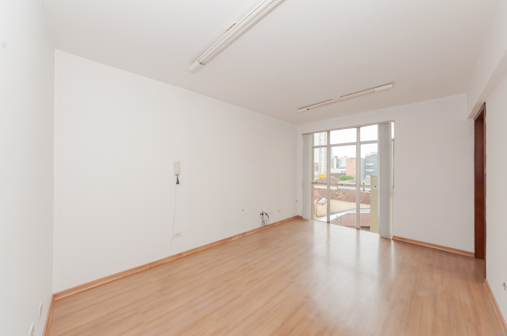 Conjunto Comercial para venda no Centro em Curitiba com 20,41m² por R$ 70.000,00