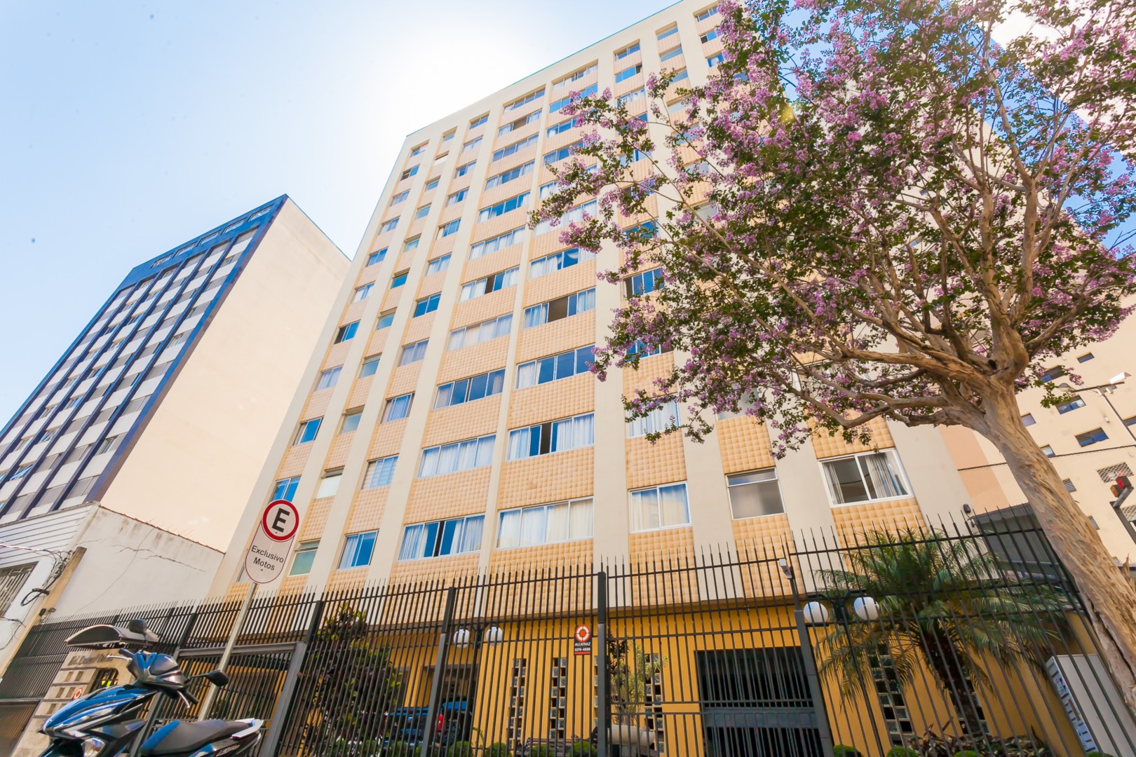 Apartamento à venda em Agua Verde, Curitiba — Portal Chave Fácil