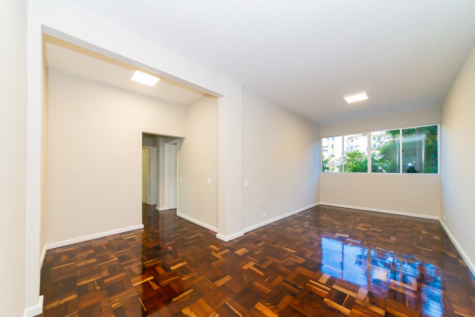 Apartamento para locacao no Juveve em Curitiba com 92,2m² por R$ 3.875,00